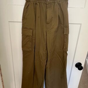 Women’s Olive Cargo Pants